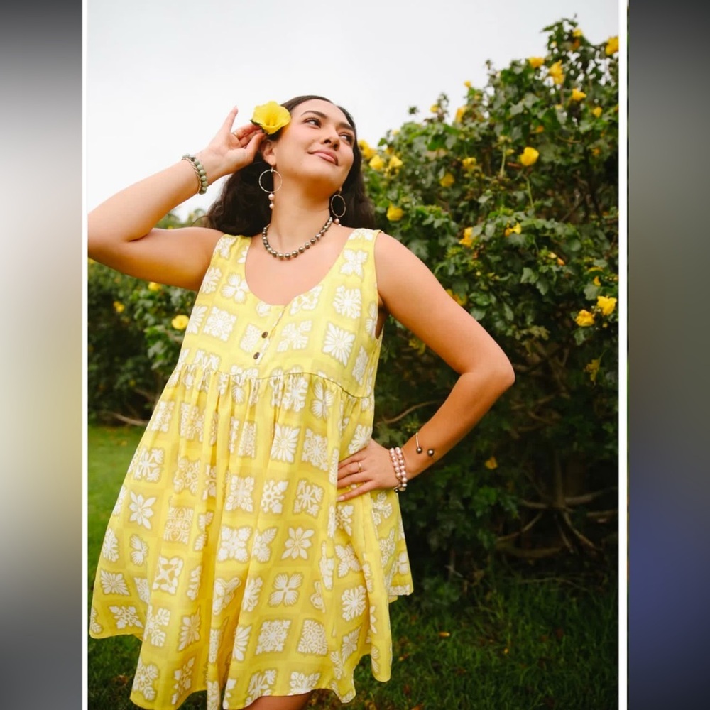 Lei Kinis Hawaiian Quilt Babydoll Dress - Picture 2 of 2